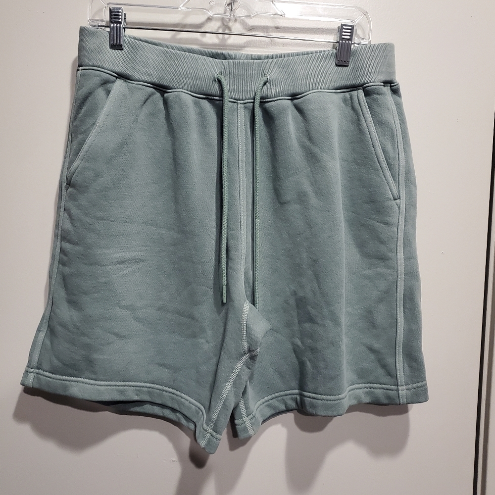Ambercombie & Fitch Men's Green Essential Drawstring Shorts Medium